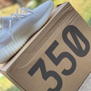 YEEZY